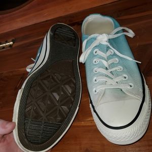 Blue ombre converse
